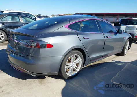 2013 Tesla Model S Performance from USA, damaged, VIN 5YJSA1CP3DFP06231